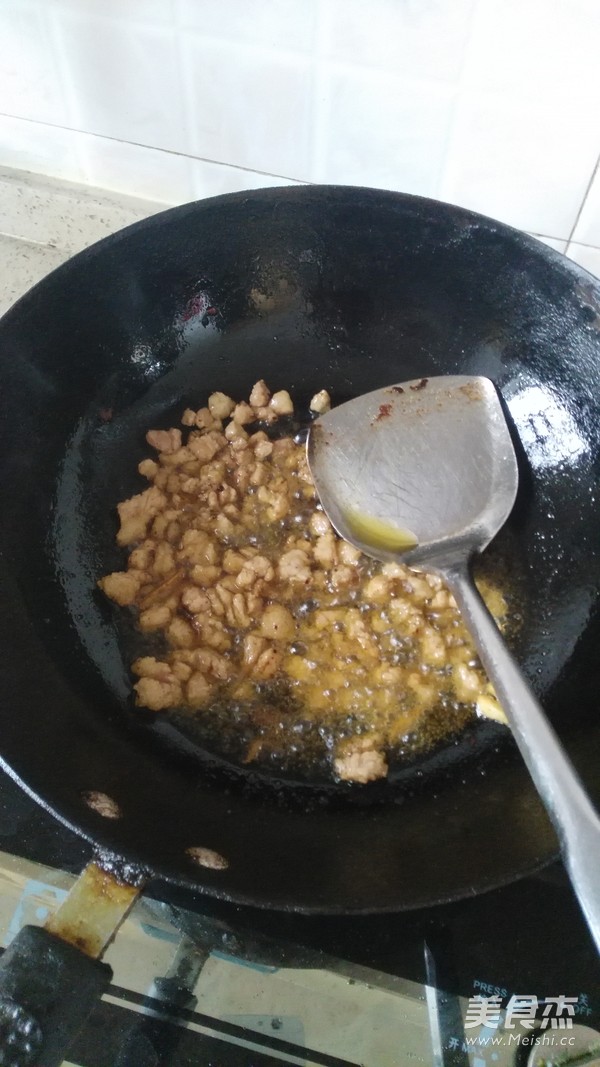麦豆砂锅煲的做法