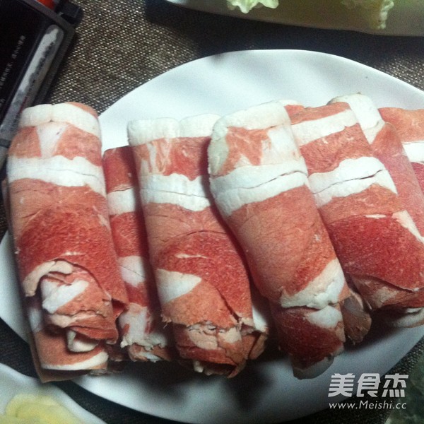 <a href=/shicai/rouqin/ZhengJi/index.html target=_blank><u>鸡肉</u></a>火锅的做法