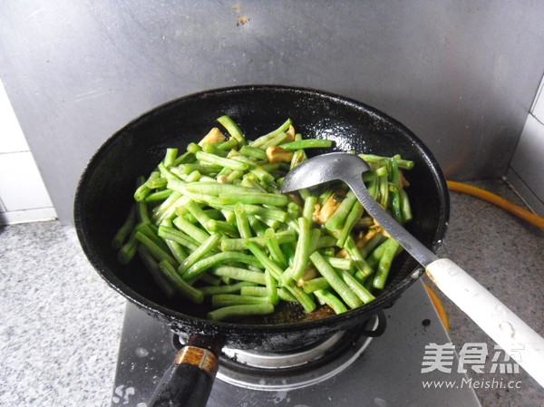 鸡柳烧架豆的做法