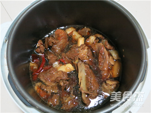 启东风味烧<a href=/shicai/rouqin/YangRou/index.html target=_blank><u>羊肉</u></a>的做法