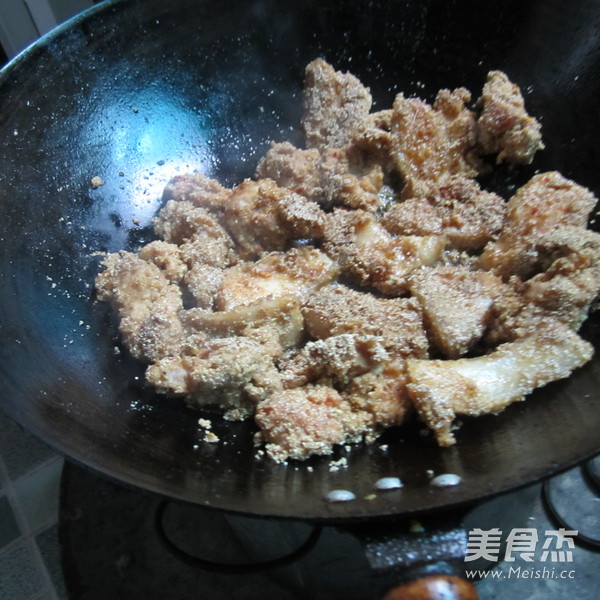 好客<a href=/shicai/mimian/MiFen/index.html target=_blank><u>米粉</u></a>肉的做法