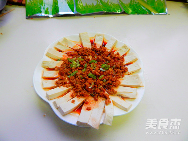 肉末蒸<a href=/shicai/mimian/DouFu/index.html target=_blank><u>豆腐</u></a>的做法