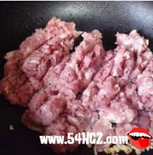 大头菜炒肉的做法5