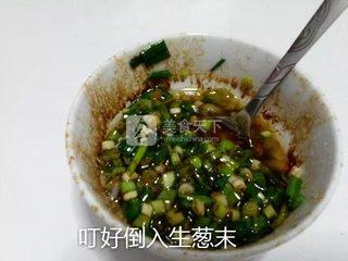 微波炉烤<a href=/shicai/diaoweipin/CongYou/index.html target=_blank><u>葱油</u></a>鸡