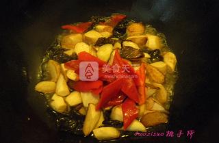 蚝油<a href=/shicai/shucai/JiaoBai/index.html target=_blank><u>茭白</u></a>