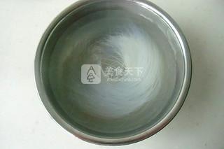 蒜蓉<a href=/shicai/mimian/FenSi/index.html target=_blank><u>粉丝</u></a>蒸<a href=/shicai/shuichanpin/ShanBei/index.html target=_blank><u>扇贝</u></a>