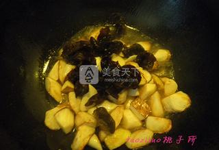 蚝油<a href=/shicai/shucai/JiaoBai/index.html target=_blank><u>茭白</u></a>