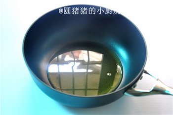 秘制香酥<a href=/shicai/shuichanpin/JiYu/index.html target=_blank><u>鲫鱼</u></a>步骤10