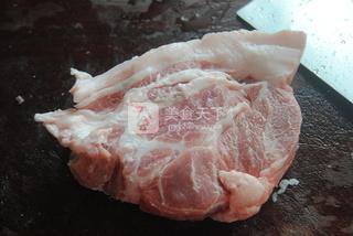 碎肉<a href=/shicai/shucai/QieZi/index.html target=_blank><u>茄子</u></a>