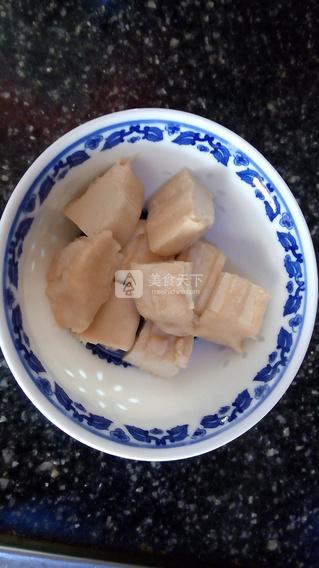 炸臭<a href=/shicai/mimian/DouFu/index.html target=_blank><u>豆腐</u></a>