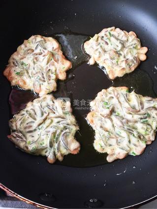 鲜虾小葱饼