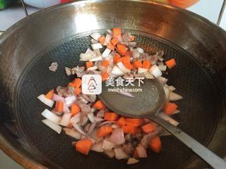 <a href=/shicai/rouqin/YangRou/index.html target=_blank><u>羊肉</u></a>抓饭