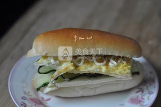 早餐<a href=/shicai/rouqin/JiDan/index.html target=_blank><u>鸡蛋</u></a>堡