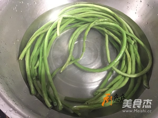 酸汤饺子的做法