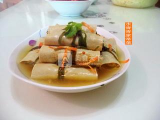 蒸<a href=/shicai/mimian/DouFu/index.html target=_blank><u>豆腐</u></a>卷