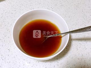 鲍汁<a href=/shicai/shuichanpin/HaiSen/index.html target=_blank><u>海参</u></a>捞饭