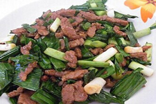 <a href=/shicai/shucai/SuanMiao/index.html target=_blank><u>蒜苗</u></a>肉丝