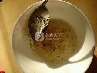 老式<a href=/shicai/diaoweipin/CongYou/index.html target=_blank><u>葱油</u></a>饼