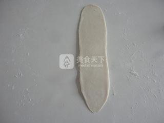 豆沙<a href=/shicai/shucai/JuHua/index.html target=_blank><u>菊花</u></a>酥