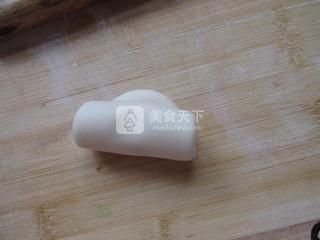 豆沙<a href=/shicai/shucai/JuHua/index.html target=_blank><u>菊花</u></a>酥