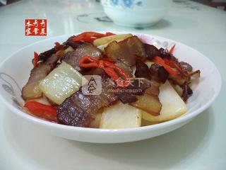 小炒<a href=/shicai/rouqin/LaRou/index.html target=_blank><u>腊肉</u></a>