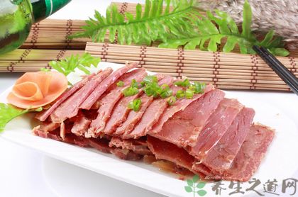 <a href=/shicai/rouqin/LvRou/index.html target=_blank><u>驴肉</u></a>不能和什么一起吃