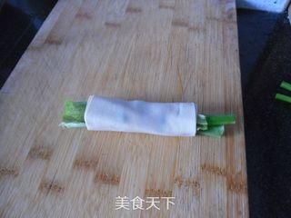 <a href=/shicai/mimian/DouPi/index.html target=_blank><u>豆皮</u></a>菜卷