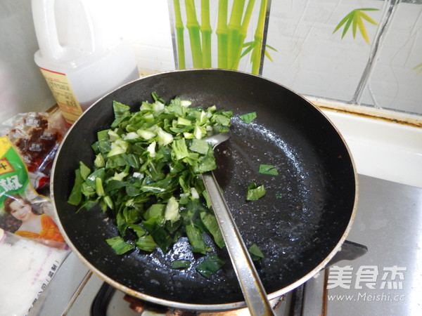 #一人食#<a href=/shicai/rouqin/XianRou/index.html target=_blank><u>咸肉</u></a>菜饭的做法