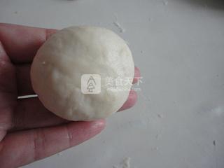 豆沙<a href=/shicai/shucai/JuHua/index.html target=_blank><u>菊花</u></a>酥