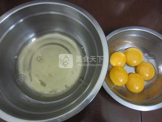 原味<a href=/zt/qifengdg target=_blank><u>戚风蛋糕</u></a>