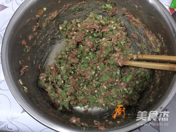 酸汤饺子的做法