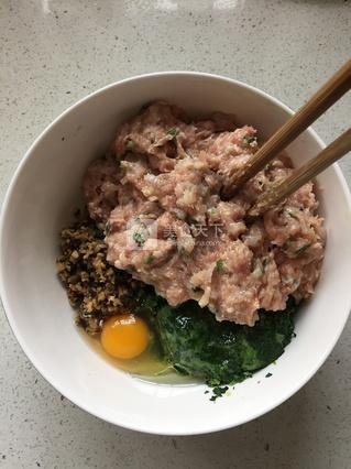 鲜虾菜肉小馄饨