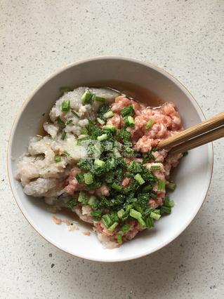 鲜虾菜肉小馄饨