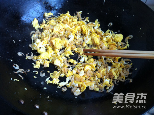 #一人食#<a href=/shicai/shucai/JiuCai/index.html target=_blank><u>韭菜</u></a>虾皮煎饼的做法