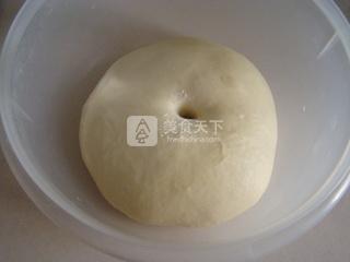 椰蓉奶棒<a href=/shicai/mimian/MianBao/index.html target=_blank><u>面包</u></a>