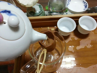 <a href=/shicai/shucai/GuiHua/index.html target=_blank><u>桂花</u></a>茶—养生