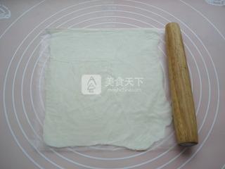 <a href=/shicai/shucai/ZiShu/index.html target=_blank><u>紫薯</u></a>如意酥