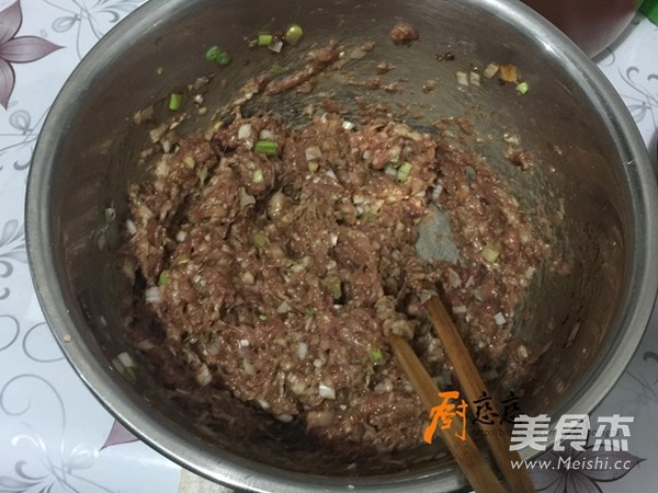 酸汤饺子的做法