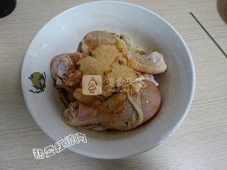 脆皮炸<a href=/shicai/rouqin/JiTui/index.html target=_blank><u>鸡腿</u></a>