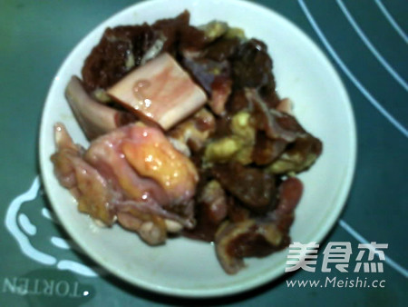 肉苁蓉炖<a href=/shicai/rouqin/NiuRou/index.html target=_blank><u>牛肉</u></a>的做法