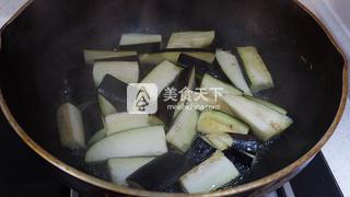 肉末<a href=/shicai/shucai/QieZi/index.html target=_blank><u>茄子</u></a>煲