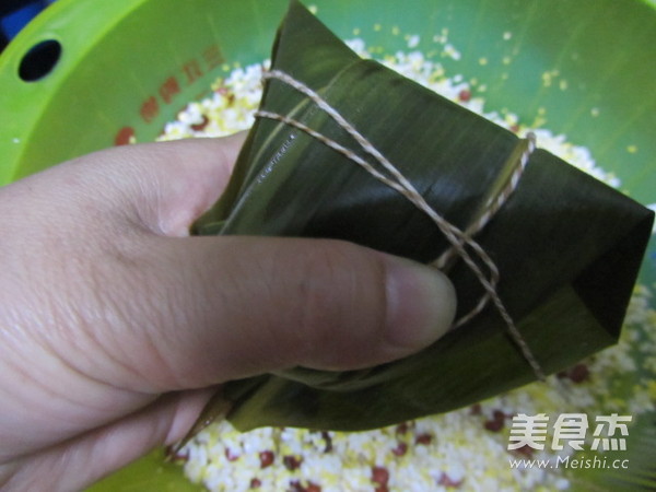 尖角素<a href=/zt/zongzi target=_blank><u>粽子的做法</u></a>