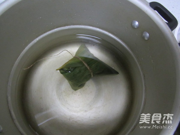 尖角素<a href=/zt/zongzi target=_blank><u>粽子的做法</u></a>