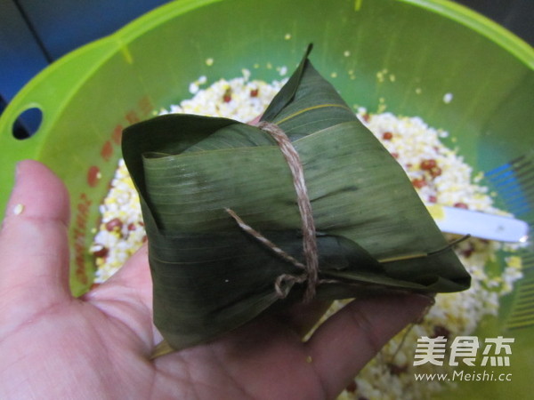 尖角素<a href=/zt/zongzi target=_blank><u>粽子的做法</u></a>