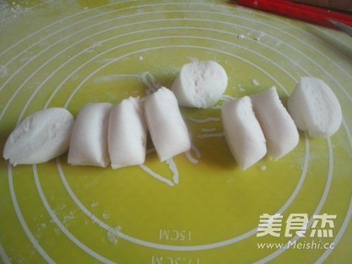 <a href=/shicai/rouqin/ZhuRou/index.html target=_blank><u>猪肉</u></a>水晶饺子的做法