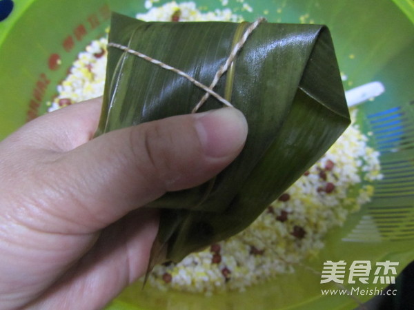 尖角素<a href=/zt/zongzi target=_blank><u>粽子的做法</u></a>