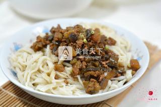 肉末茄丁手擀面