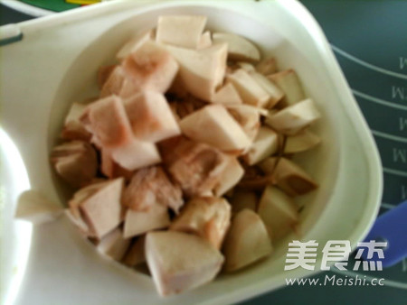 亚麻籽油<a href=/shicai/shucai/MoGu/index.html target=_blank><u>蘑菇</u></a>烘蛋土司蒸糕的做法