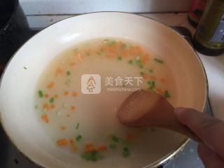 三鲜<a href=/shicai/mimian/DouPi/index.html target=_blank><u>豆皮</u></a>包