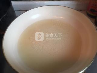 三鲜<a href=/shicai/mimian/DouPi/index.html target=_blank><u>豆皮</u></a>包